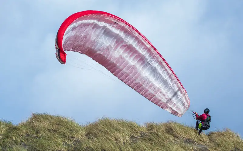 paraglider liftoff