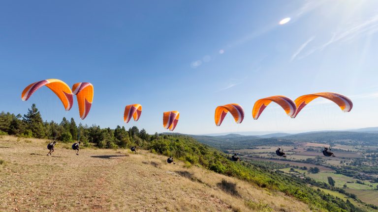How Do You Learn Paragliding?